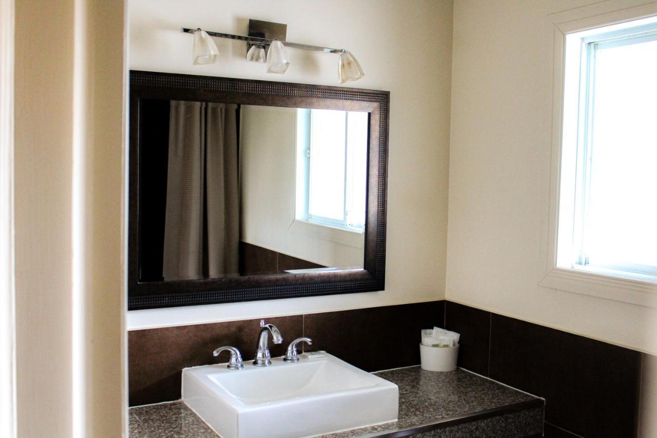 Hotel Le Marigot Vaudreuil-Dorion Esterno foto