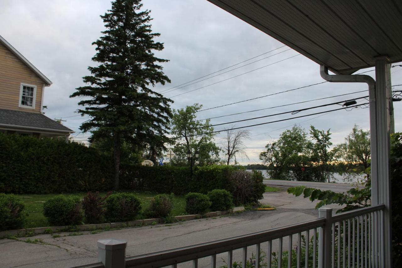 Hotel Le Marigot Vaudreuil-Dorion Esterno foto