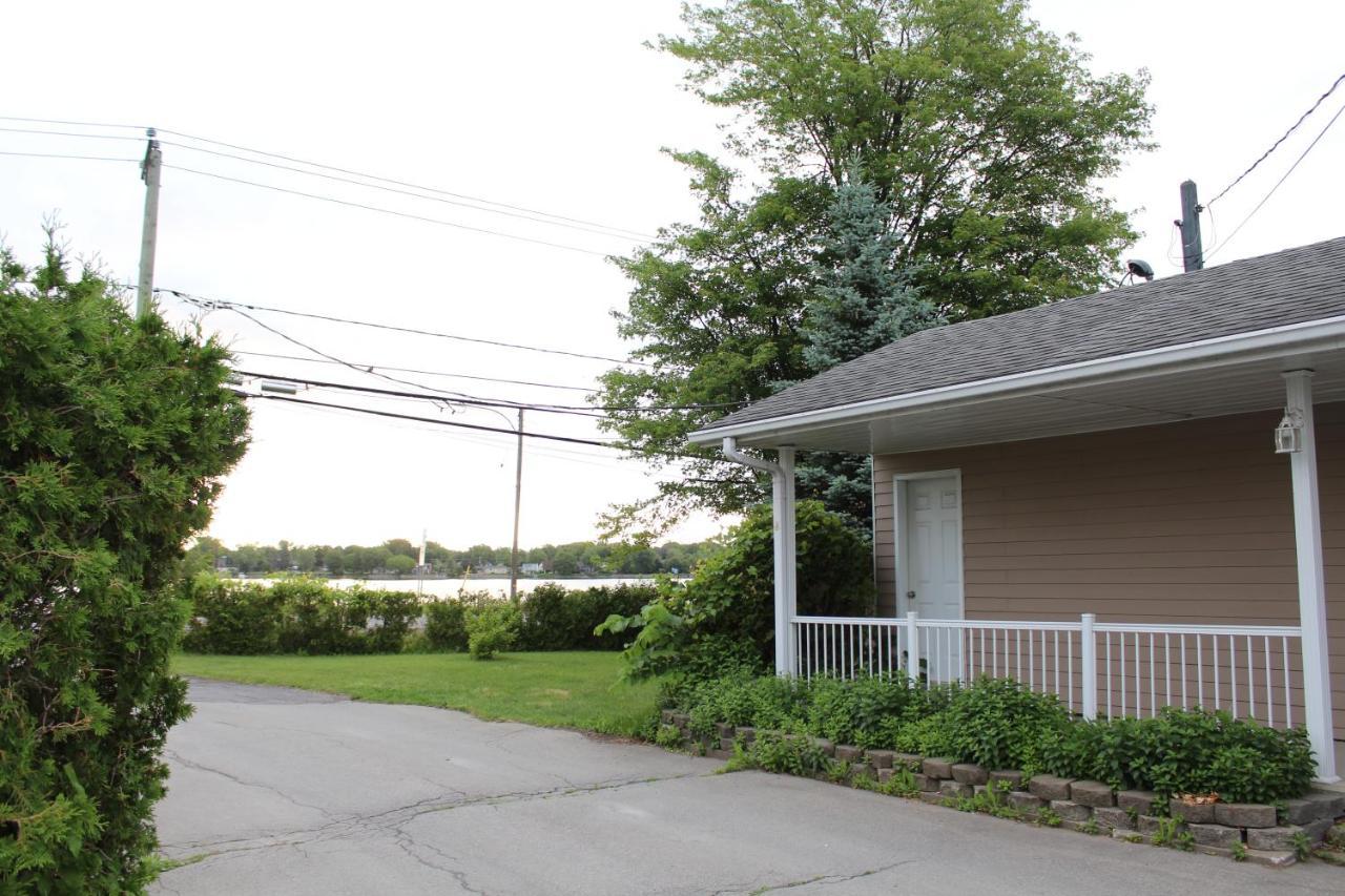 Hotel Le Marigot Vaudreuil-Dorion Esterno foto