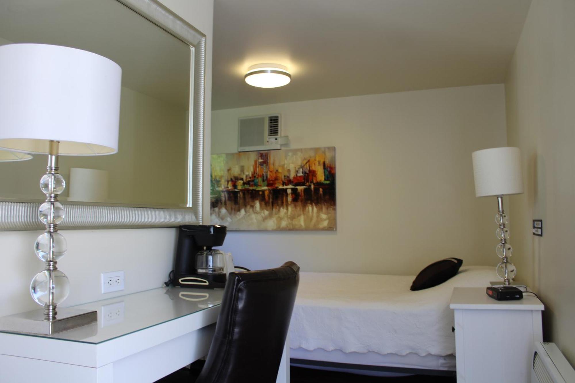 Hotel Le Marigot Vaudreuil-Dorion Esterno foto