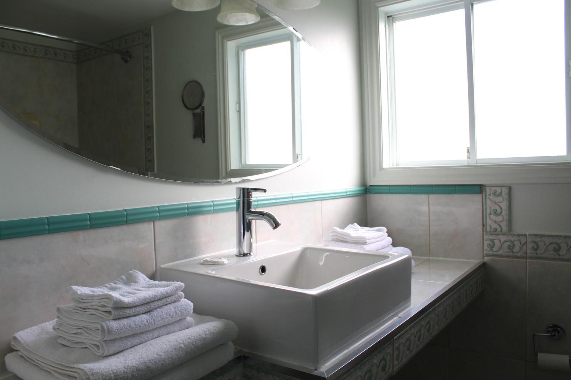 Hotel Le Marigot Vaudreuil-Dorion Esterno foto